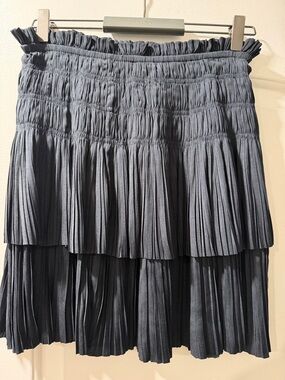 Navy blue Current Air Tiered Pleated Mini Skirt in Charcoal